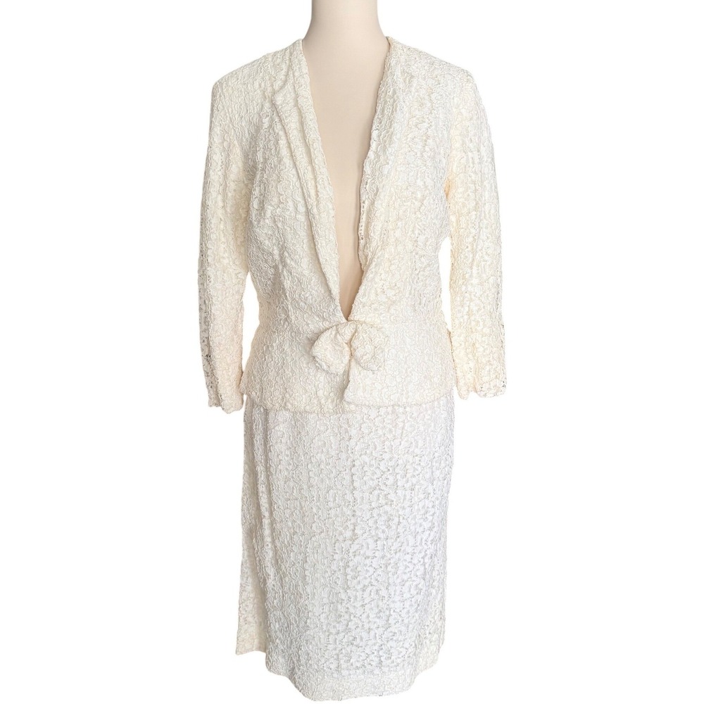 Vintage 1960s Ivory Lace Skirt Suit‎ Set Peplum Jacket and Pencil Skirt 2 Piece